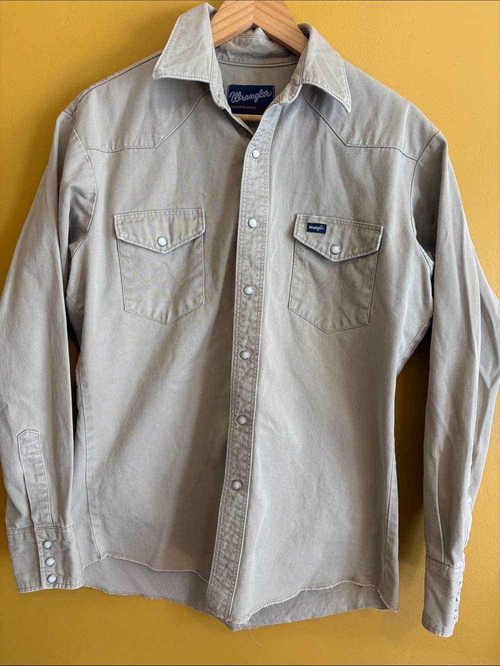 Vintage Wrangler Men's Light Beige Western Pearl Button Snap Shirt